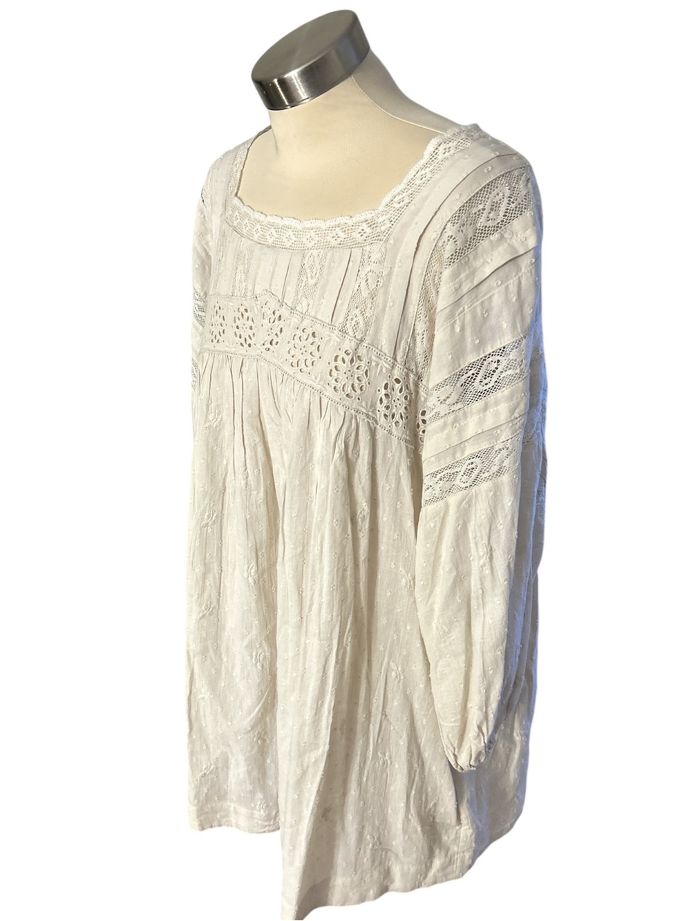Free People Azalea Lace Tunic in Ivory - Picture 3 of 6